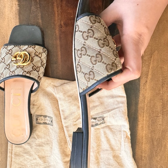 Gucci GG Slides - Picture 3 of 3